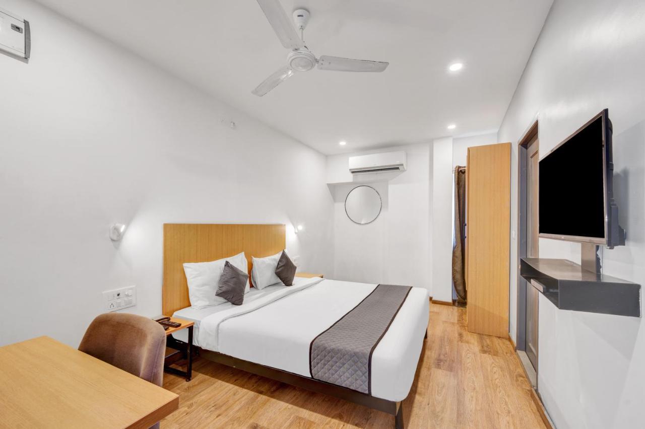 Upar Hotels Uthandi, Ecr Chennai Eksteriør bilde